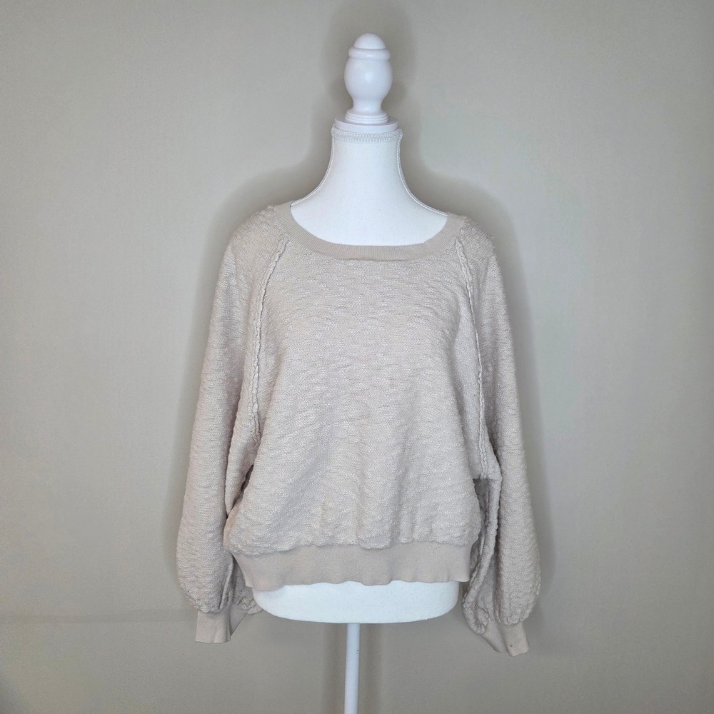 DRESS FORUM Textured Knit Crewneck Sweater Beige Long Sleeve Casual Size L